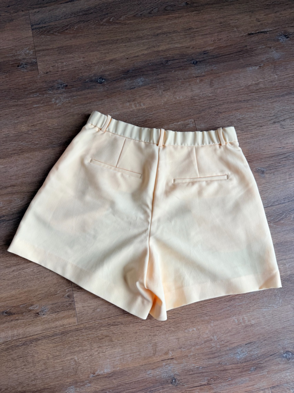 Abercrombie - curve love high rise short - size 31 - Picture 8 of 8